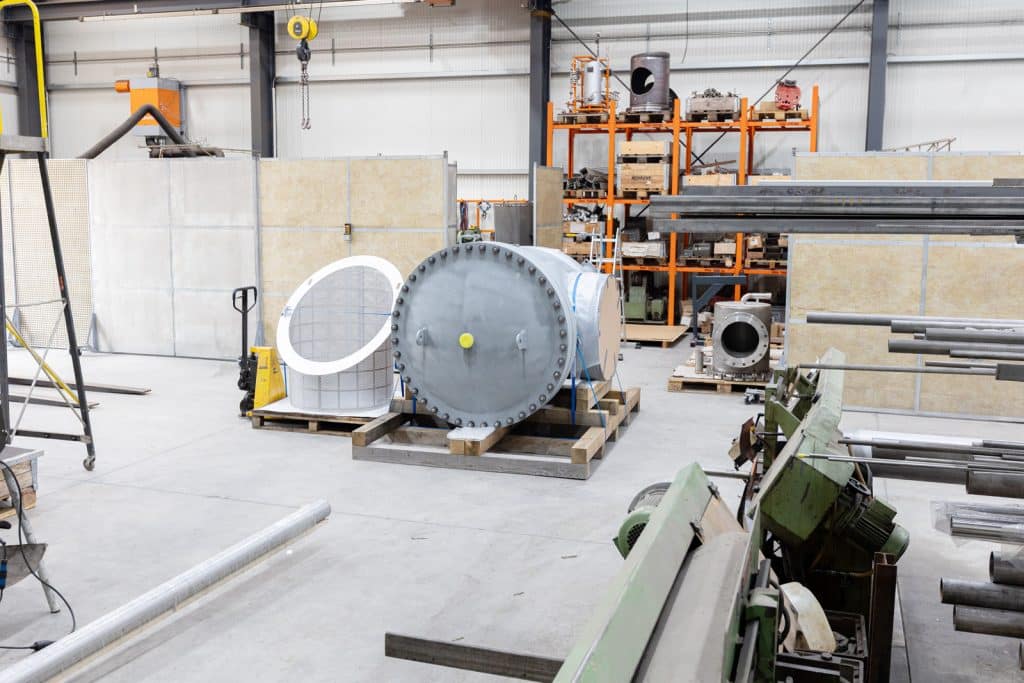 Isolierfabrik - Industriefabrik Schneider GmbH - Anlagenbau, Siebkorbfilter, Schmutzfänger, Armaturentechnik, Doppelfilter, Beutelfilter, Kerzenfilter, Industriefilter, Armaturentechnik, Rohre, Flansche, Edelstahl, Armaturenmodifikation, Industrieanlagen